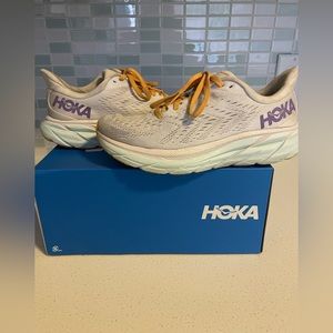 Hoka Clifton 7